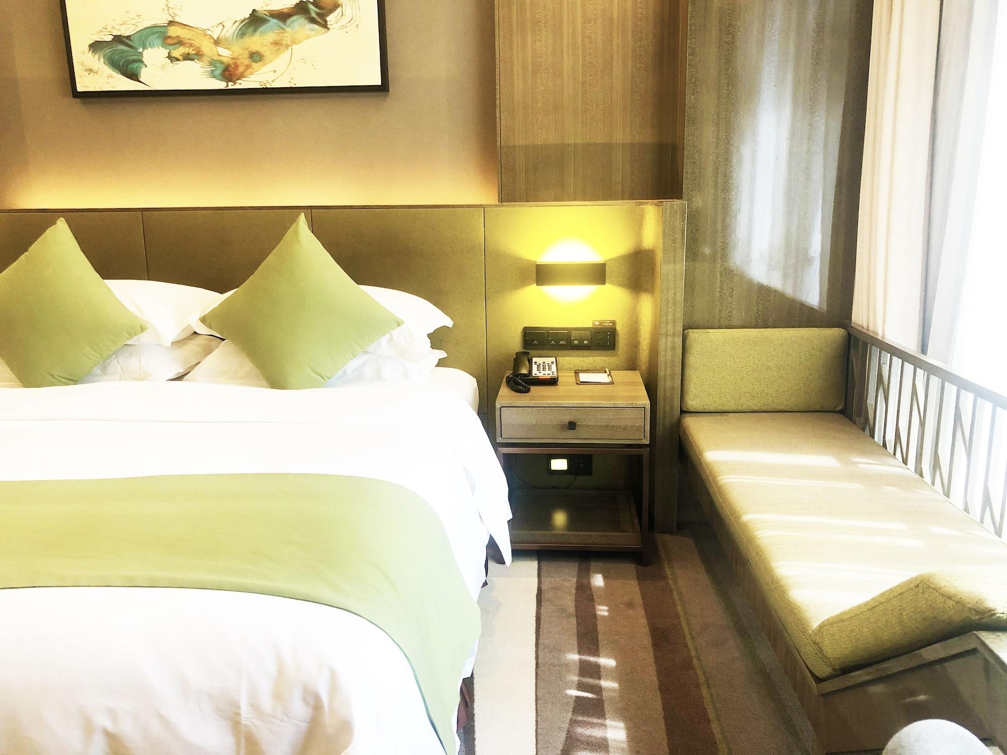 Leshan Ramada Hotel Esterno foto