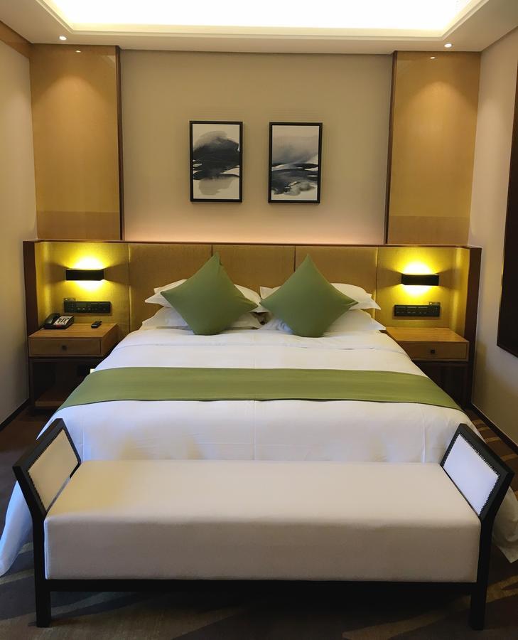 Leshan Ramada Hotel Esterno foto