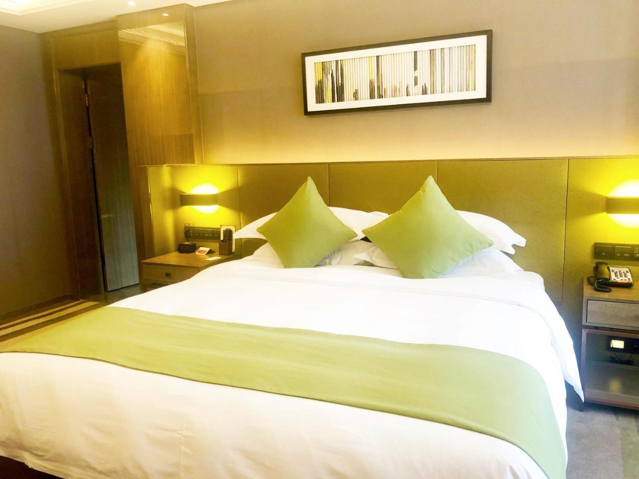 Leshan Ramada Hotel Esterno foto